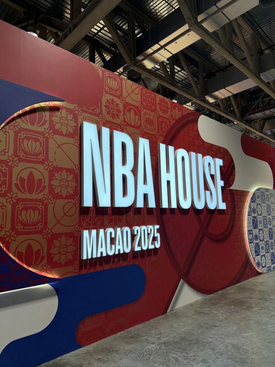 现场的氛围, 纪念品 现场的氛围, 纪念品