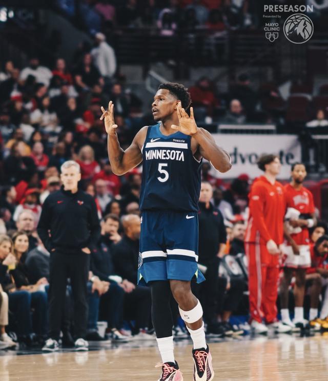 篮板, 分胶着, 现反超